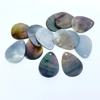 Alternative view of Drop Disc Beads Black Mother of Pearl 26mm Disc Pendants BM-0046