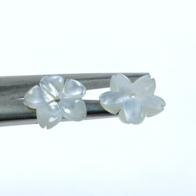 Alternative view of 10pc Sakura Flower Beads White Mother Of Pearl 12mm Hand Carved WM-0211