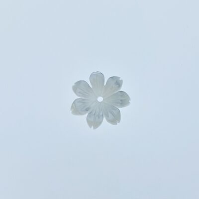 Daisy Flower Beads White Mother Of Pearl Hand Carved DIY Jewelry Making WM-0179