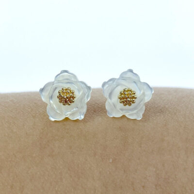 Alternative view of 10pc Rose Flower Beads White Mother Of Pearl 10mm Hand Carved WM-0210