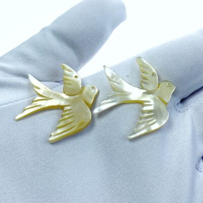 Alternative view of 4pc 28mm x 29mm Hand Carved Yellow Mother of Pearl Dove Pendants YM-0017