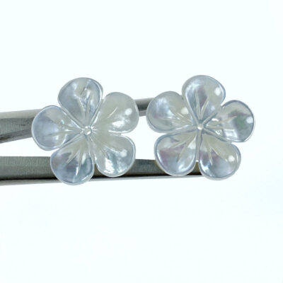 Alternative view of 6pc Flower Beads White Mother Of Pearl 20mm Hand Carved WM-0156