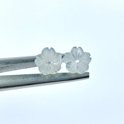 10pc Flower Beads White Mother Of Pearl 8mm Hand Carved WM-0137