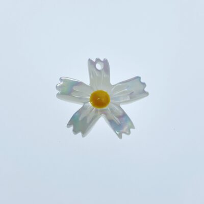 10pc Mother Of Pearl Flower Beads White 15mm Hand Carved Pendants For Earrings Jewelry Making Tropical Hawaii Nature Minimalist WM-0002