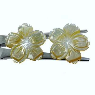 Alternative view of Hibiscus Flower Beads Yellow Mother Of Pearl Hand Carved YM-0005