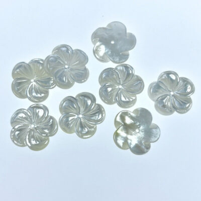Alternative view of 10pc Topical Flower White Mother Of Pearl 15mm Hand Carved Beads WM-0217