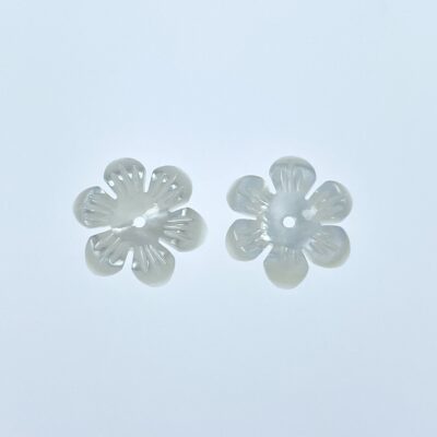 10pc Mother Of Pearl Flower Beads Charm Pendant White 12mm Hand Carved Petal Tropical Hawaii Minimalist Design DIY Jewelry Earrings WM-0009