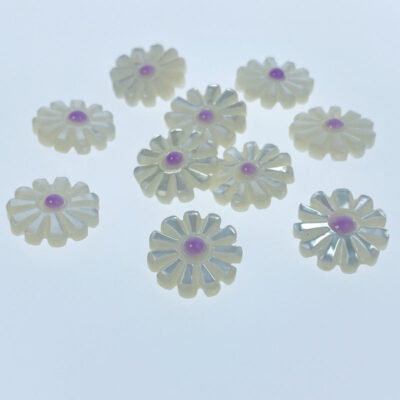 Alternative view of 10pc White Daisy Flower Mother Of Pearl Beads 12mm Hand Carved WM-0103
