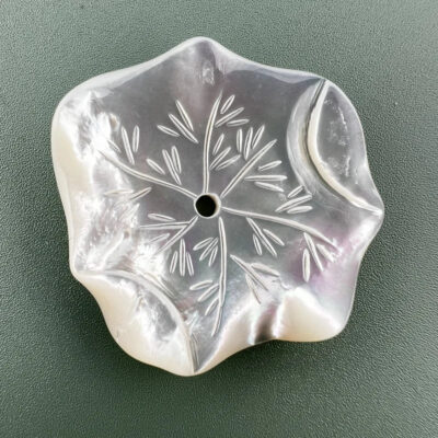 2pc Lotus Leaf Beads White Mother Of Pearl 30mm Hand Carved WM-0003