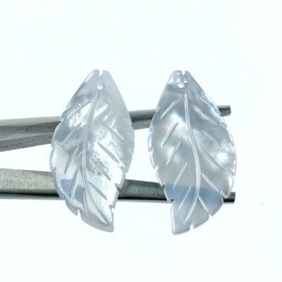 2pc Leaf Beads White Mother Of Pearl Pendants WM-0220