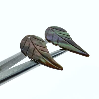 Alternative view of 10pc Leaf Beads Brown Mother Of Pearl 35mm Hand Carved Pendants BGM-0002