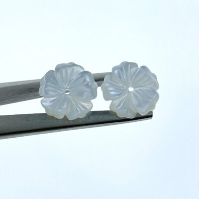 Alternative view of 10pc Bauhinia Flower Beads White Mother Of Pearl 12mm Hand Carved WM-0207