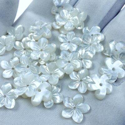 Alternative view of 10pc Tropical Flower Beads White Mother Of Pearl 12mm Hand Carved WM-0046