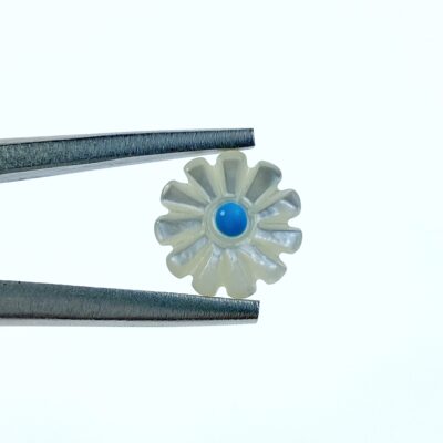 10pc Daisy Flower Beads White Mother Of Pearl Hand Carved WM-0100