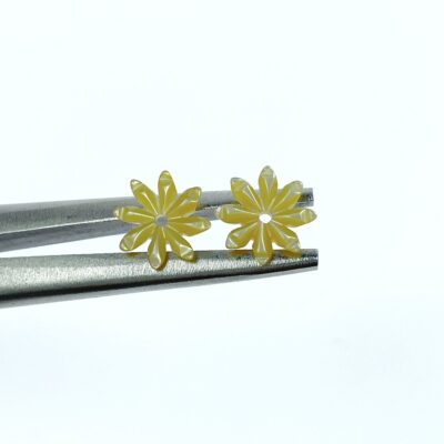 10pc Hand Carved Yellow Mother of Pearl Tropical Flower Shaped Beads Hawaiian Minimalistic Design For Earrings DIY Jewelry Organic YM-0018