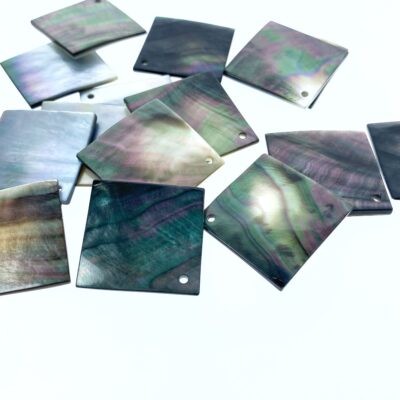 Alternative view of 8pc Rhombus Disc Beads Black Mother Of Pearl 35mm Drop Charms