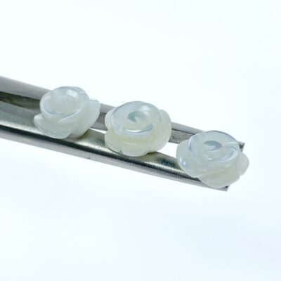 Alternative view of 10pc Rose Flower Beads White Mother Of Pearl 10mm Hand Carved WM-0013