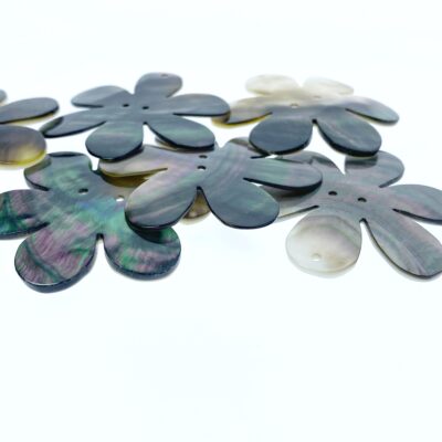 Alternative view of 4pc 50mm Natural Black Mother of Pearl 5-petal Flower Pendants BM-0085