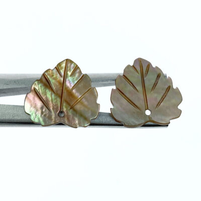 Alternative view of 10pc Leaf Beads Brown Mother Of Pearl 17mm Hand Carved Charms Pendants BGM-0001
