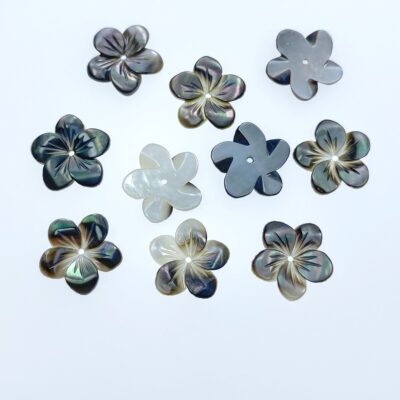 Alternative view of 10pc Hand Carved Black Mother of Pearl 14mm 5-petal Flower Beads BM-0108