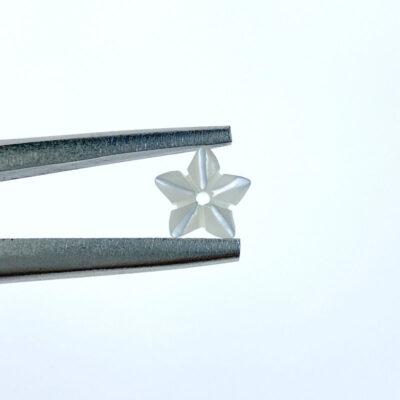 Alternative view of 10pc Flower Beads White Mother Of Pearl Hawaiian Design WM-0199