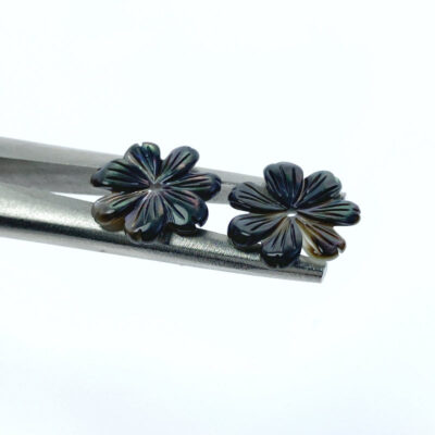 Alternative view of 10pc Black Daisy Flower Mother Of Pearl Beads 15mm BM-0022
