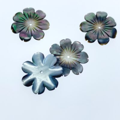 Alternative view of 6pc Daisy Flower Beads Black Mother Of Pearl 18mm Hand Carved BM-0083