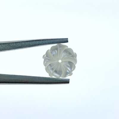 Alternative view of 10pc Bauhinia Flower Beads White Mother Of Pearl 12mm Hand Carved WM-0208