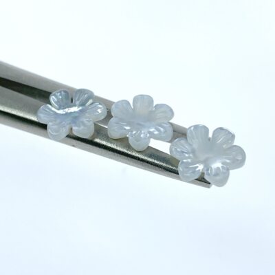 Alternative view of 10pc Mother Of Pearl Daisy Flower Beads 10mm Hand Carved White Shell Charms Pendants For Bridal Jewelry DIY Making Earrings WM-0141