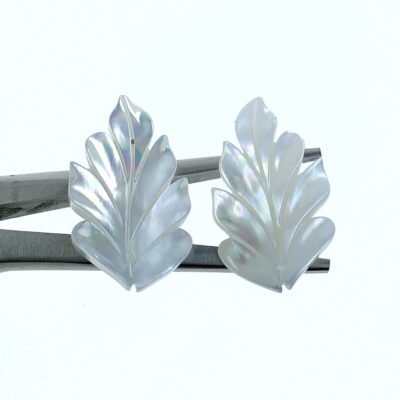 Alternative view of 2pc 18mm x 31mm White Mother of Pearl Hand Carved Leaf Pendants WM-0044