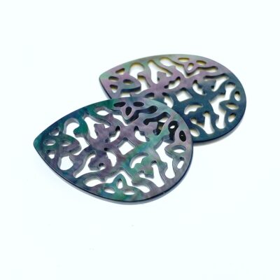 Alternative view of 2pc 18mm x 25mm Natural Black Mother of Pearl Filigree Drop Shape Pendants BM-0061