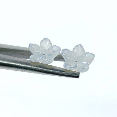 Alternative view of 10pc Tropical Flower Beads White Mother Of Pearl 12mm Hand Carved WM-0057