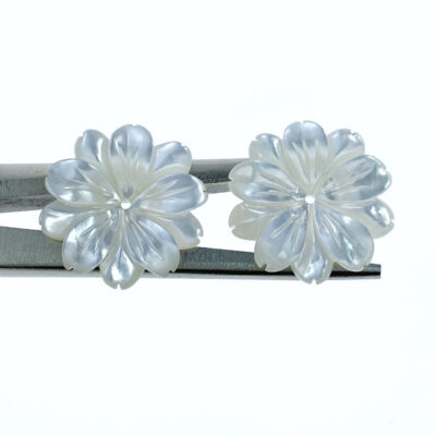 6pc Daisy Flower Beads White Mother Of Pearl Hand Carved WM-0023