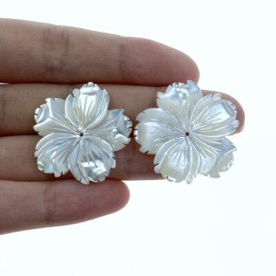 4pc Hibiscus Flower Beads White Mother Of Pearl Tropical Flower WM-0222