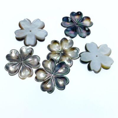 Alternative view of 6pc Flower Beads Black Mother Of Pearl Flower 20mm Hand Made Natural Pearl BM-0082