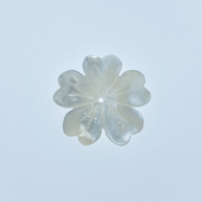 6pc Flower Beads White Mother of Pearl WM-0117