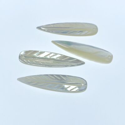 Alternative view of 9mm x 35mm White Mother of Pearl Hand Carved Leaf Pendants WM-0215
