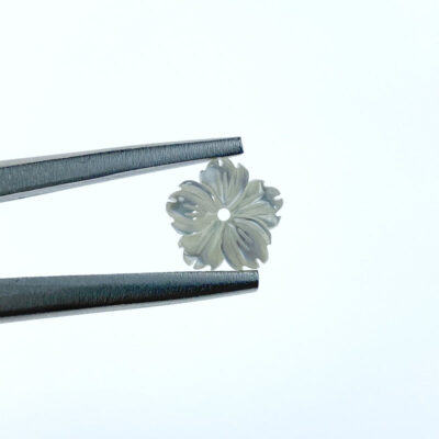 Alternative view of 10pc Hawaiian Flower Beads White Mother Of Pearl 10mm Hand Carved Bridal WM-0089