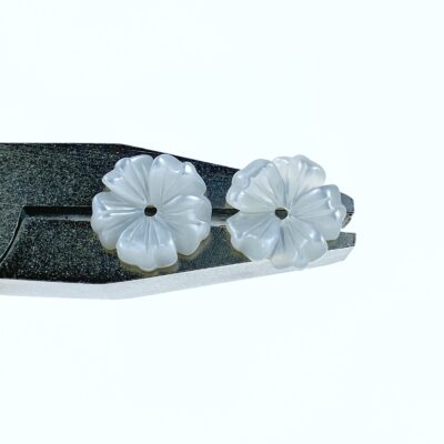 10pc Bauhinia Hawaiian Flower Beads White Mother Of Pearl Hand Carved WM-0087
