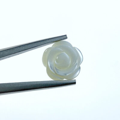 Alternative view of 10pc Rose Flower Beads White Mother Of Pearl 15mm Hand Carved