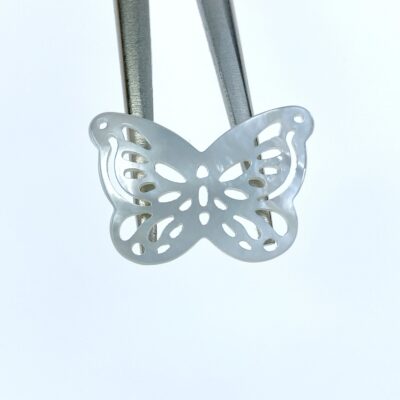 2pc 18mm x 25mm White Mother of Pearl Filigree Butterfly Connector Pendants WM-0219