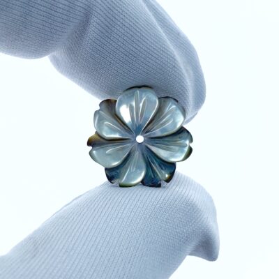 Alternative view of 10pc Hand Carved Black Mother of Pearl 15mm Daisy Flower Beads BM-0105