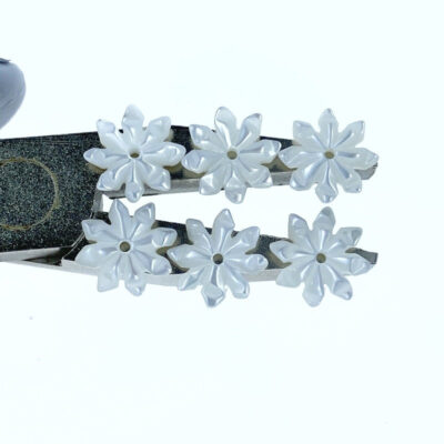 10pc Flower Beads White Mother Of Pearl Hand Carved 10mm WM-0060